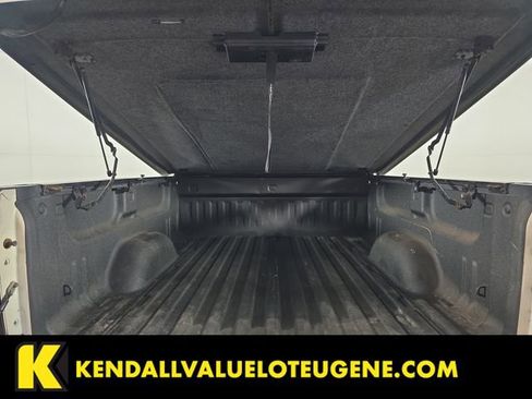 Used 2014 GMC Sierra 1500 SLE w/ All-Terrain Package AWD/4WD image 11