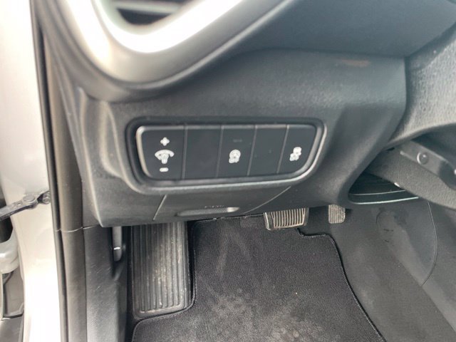 Used 2020 Kia Soul LX FWD image 24