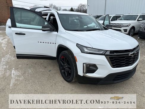 Used 2023 Chevrolet Traverse Premier w/ Redline Edition image 38