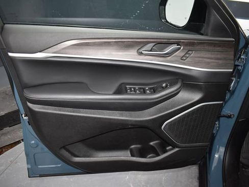 New 2026 Jeep Grand Cherokee L Limited AWD/4WD image 13