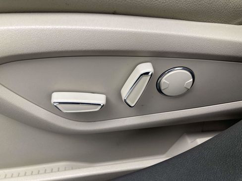 Certified 2022 Lincoln Nautilus AWD w/ Premium Package image 22