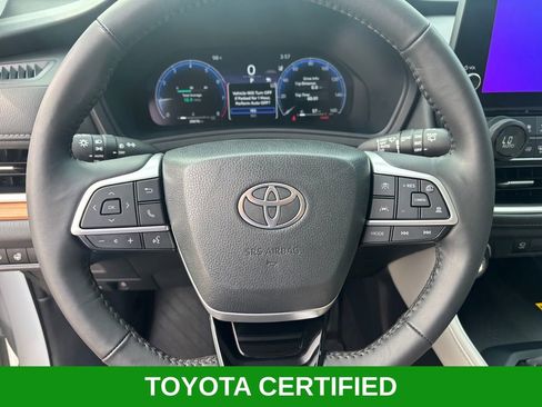 Used 2025 Toyota Grand Highlander FWD image 14