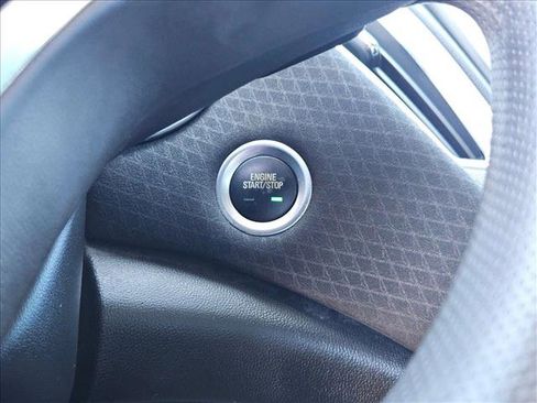 Used 2020 Chevrolet Malibu LT w/ Redline Edition image 15