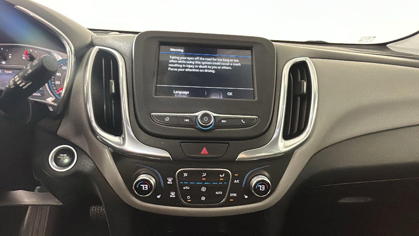 Used 2019 Chevrolet Equinox LT w/ Driver Convenience Package FWD image 28