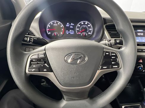 Used 2019 Hyundai Accent SE FWD image 18