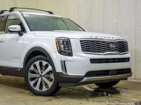 Used 2021 Kia Telluride EX w/ EX Premium Package image 5