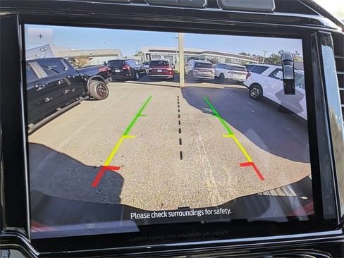 Used 2022 Ford F250 Lariat w/ Black Appearance Package image 21