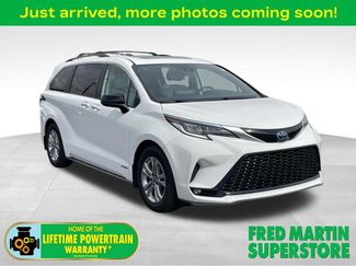 Used 2021 Toyota Sienna XSE w/ XSE Plus Package video 1