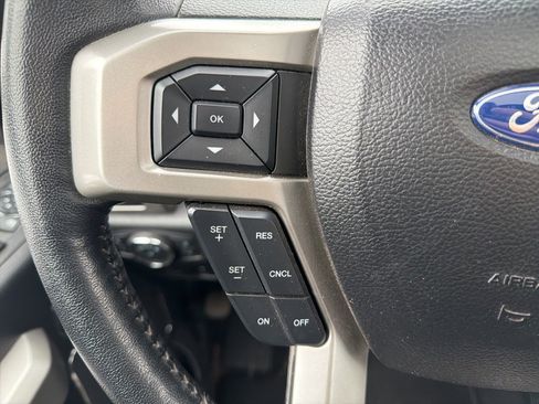 Used 2021 Ford F250 Lariat image 28