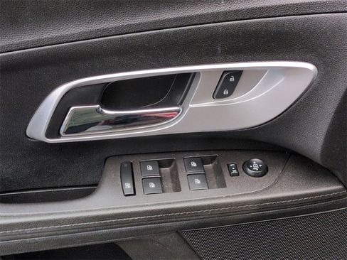 Certified 2017 Chevrolet Equinox LT w/ Convenience Package image 20