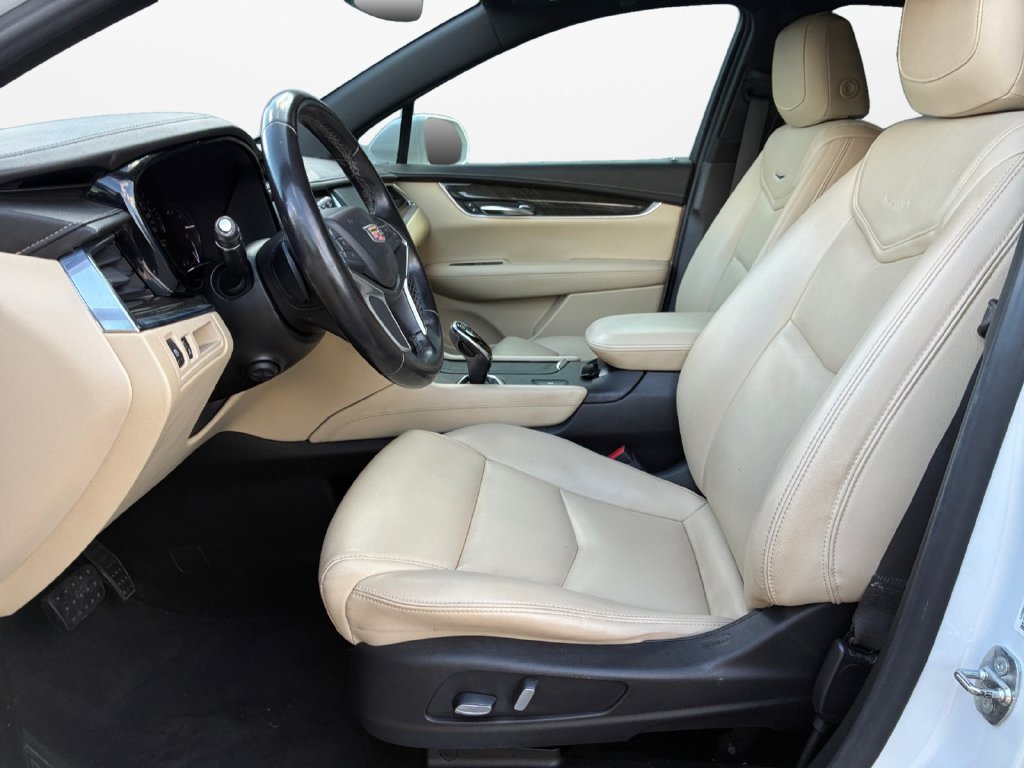 Used 2019 Cadillac XT5 FWD image 18