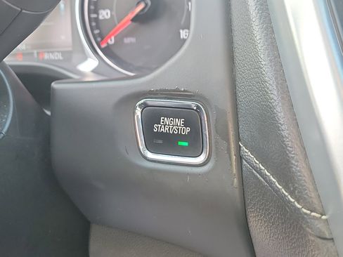 Used 2017 GMC Acadia SLT w/ LPO, Black Accent Package image 29