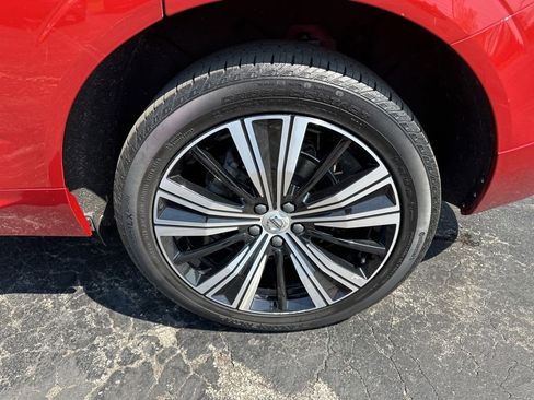 Used 2023 Volvo XC60 B5 Plus w/ Climate Package AWD/4WD image 41