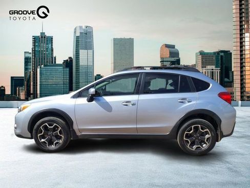 Used 2014 Subaru Crosstrek 2.0i Premium AWD/4WD image 2