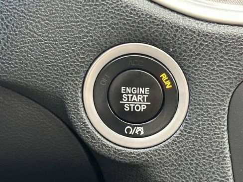 Used 2018 Dodge Charger R/T RWD image 25