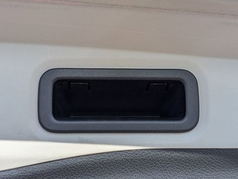 Used 2017 Nissan Rogue S image 16