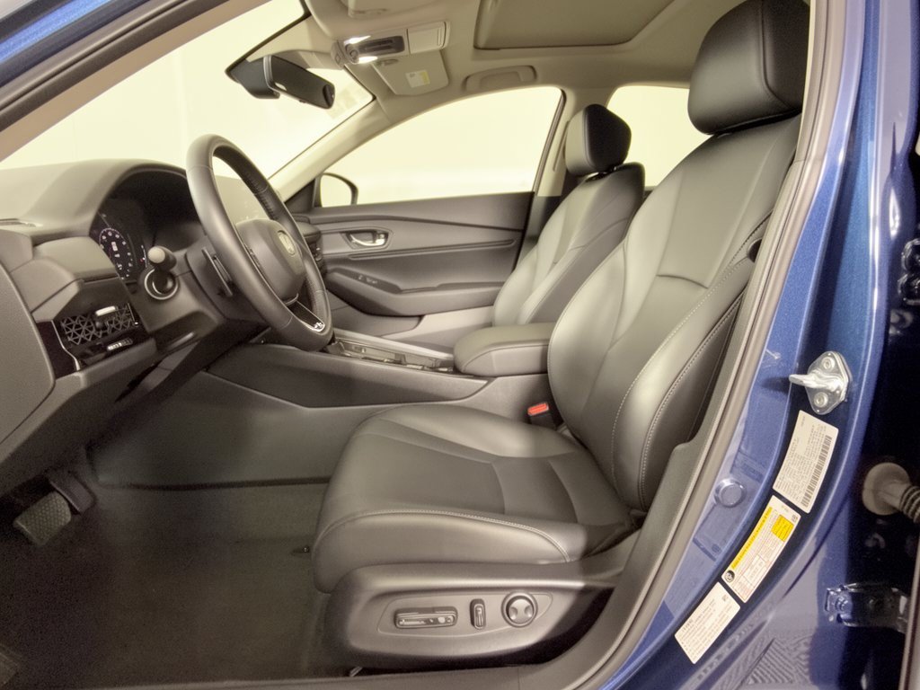 Certified 2025 Honda Accord EX-L image 5