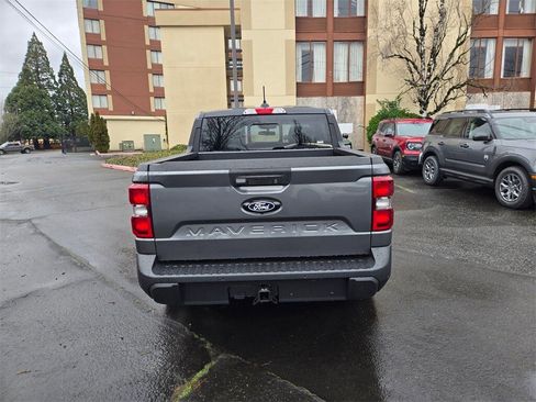 New 2026 Ford Maverick Lariat image 6
