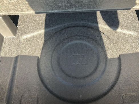 Used 2026 Chevrolet Equinox LT AWD/4WD image 12