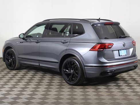 Used 2023 Volkswagen Tiguan SE R-Line image 10
