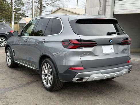Certified 2024 BMW X5 sDrive40i image 3