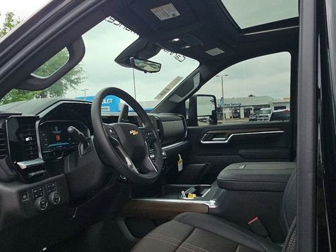 Used 2026 Chevrolet Silverado 3500 High Country w/ High Country Premium Package AWD/4WD image 13