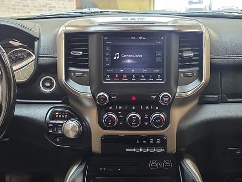 Used 2019 RAM 1500 Laramie AWD/4WD image 19