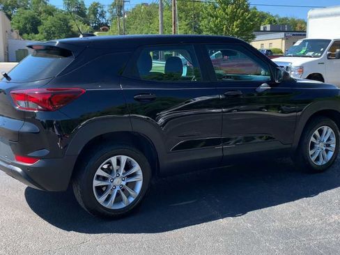 Used 2021 Chevrolet TrailBlazer LS AWD/4WD image 8