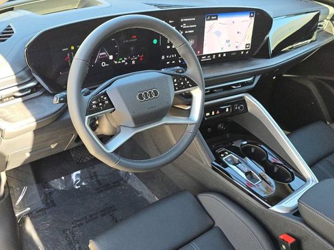 Certified 2025 Audi Q5 Premium Plus w/ Premium Plus AWD/4WD image 16