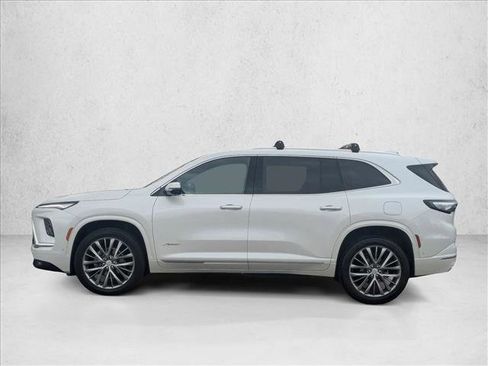 Used 2025 Buick Enclave Avenir w/ Super Cruise Package image 9