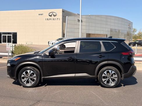 Certified 2023 Nissan Rogue SV FWD image 3