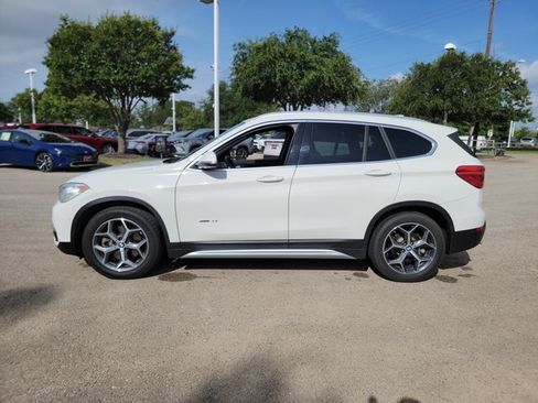Used 2017 BMW X1 xDrive28i AWD/4WD image 8