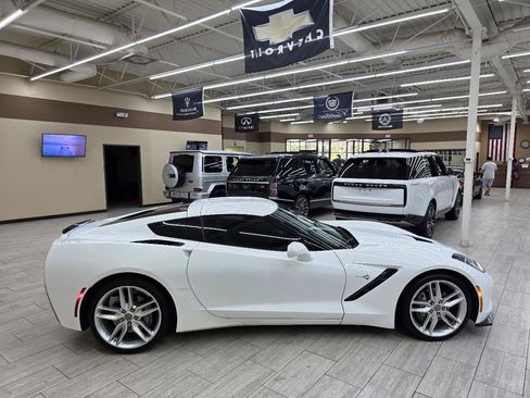 Used 2019 Chevrolet Corvette Stingray Coupe w/ Battery Protection Package RWD image 7