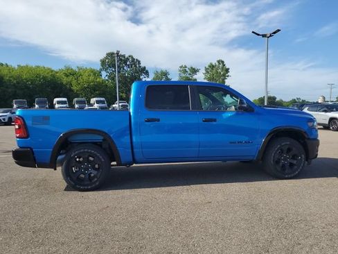 New 2026 RAM 1500 Big Horn AWD/4WD image 9