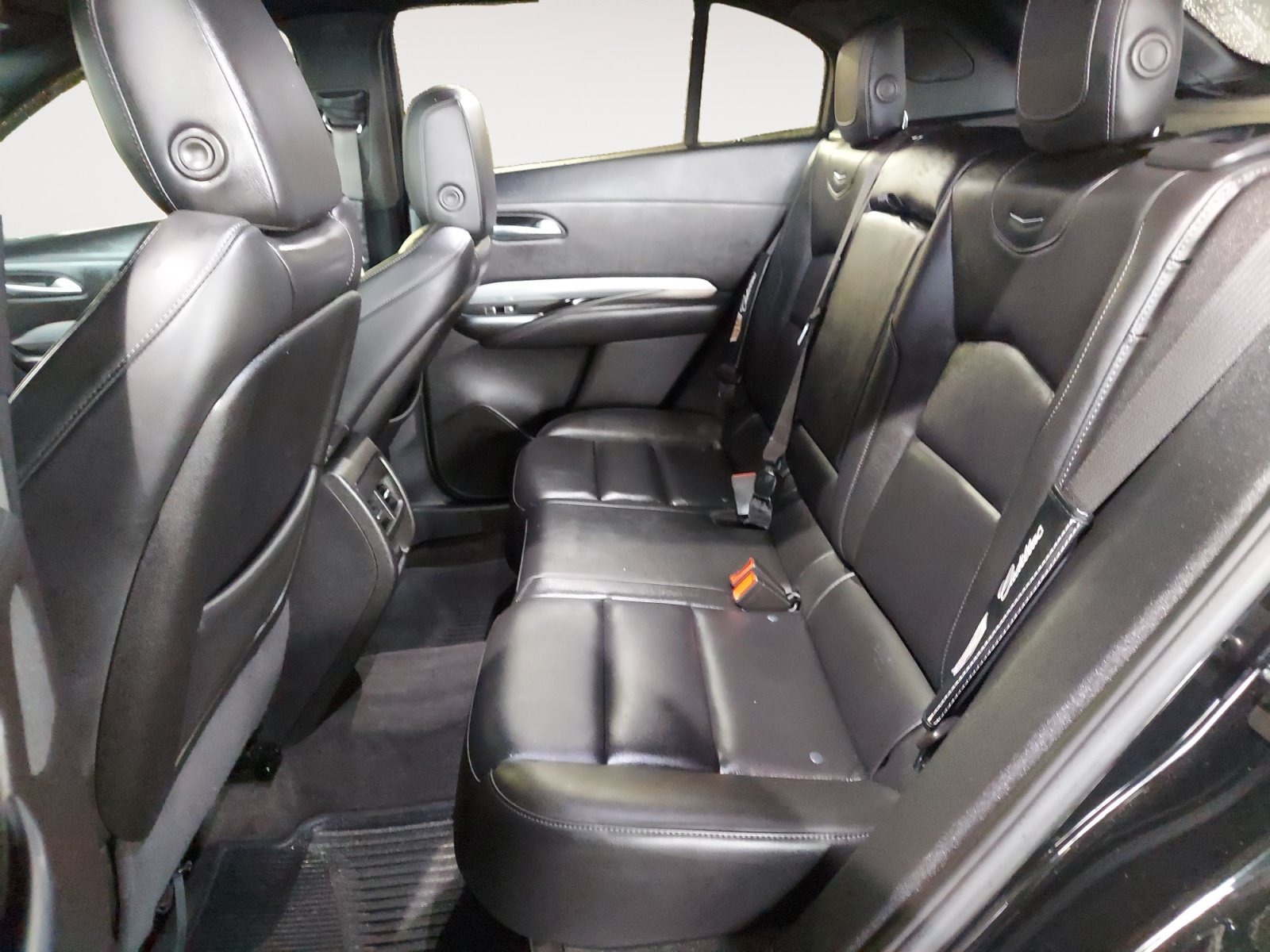 Used 2022 Cadillac XT4 Premium Luxury w/ LPO, Radiant Package AWD/4WD image 24