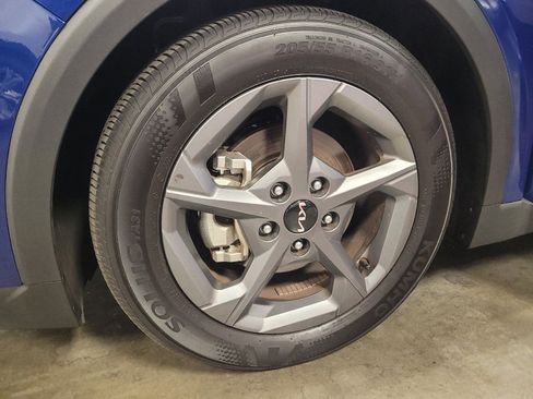 Used 2025 Kia K4 FWD image 31