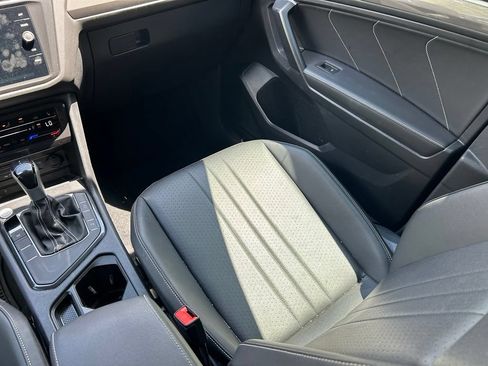 Certified 2024 Volkswagen Tiguan SE R-Line FWD image 11