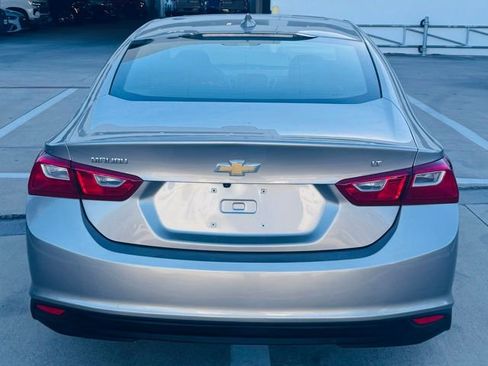 Used 2023 Chevrolet Malibu LT image 3