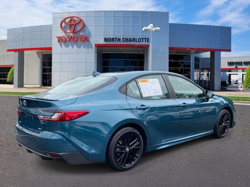 Used 2026 Toyota Camry SE FWD image 6