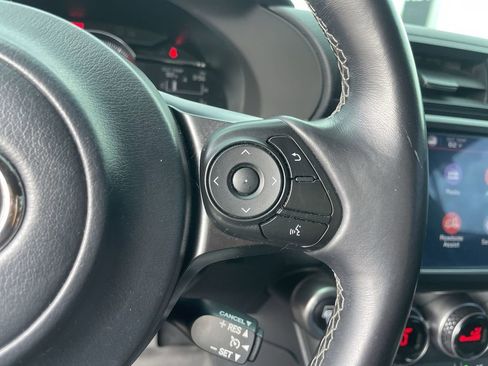 Used 2022 Toyota GR86 Premium w/ ALL Weather Mat Package (TMS) RWD image 17