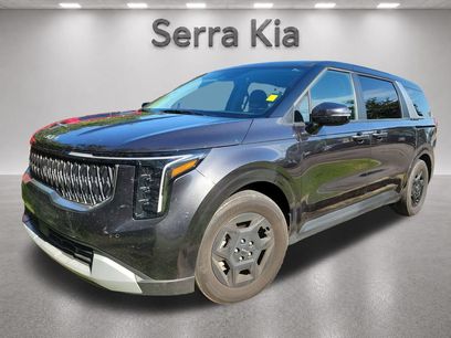 Used 2025 Kia Carnival