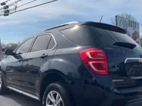 Used 2017 Chevrolet Equinox LT FWD image 6
