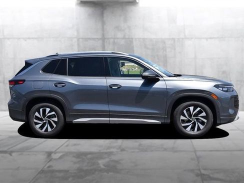 New 2026 Volkswagen Tiguan S FWD image 5