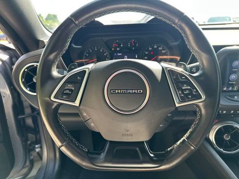 Used 2022 Chevrolet Camaro LT RWD image 19