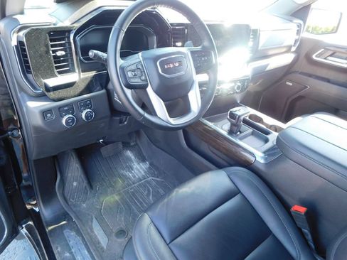 Used 2025 GMC Sierra 1500 Elevation w/ Elevation Premium Package AWD/4WD image 21