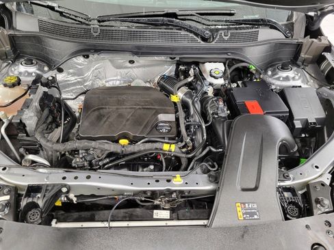 Used 2024 Chevrolet Trax RS w/ Driver Confidence Package image 8