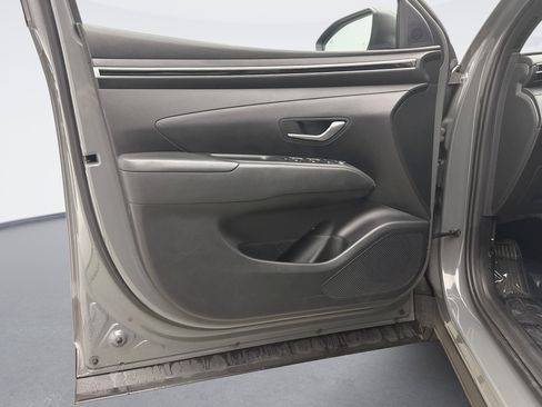 Used 2022 Hyundai Santa Cruz SEL Premium image 9