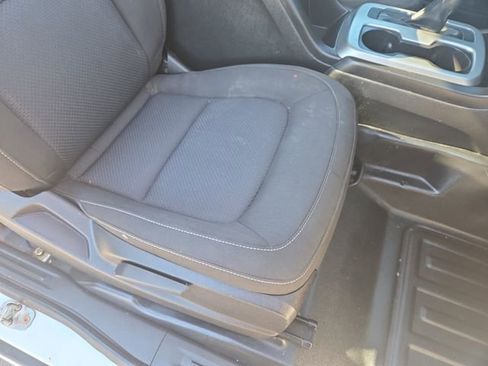 Used 2022 Chevrolet Colorado LT w/ Fleet Safety Package image 30