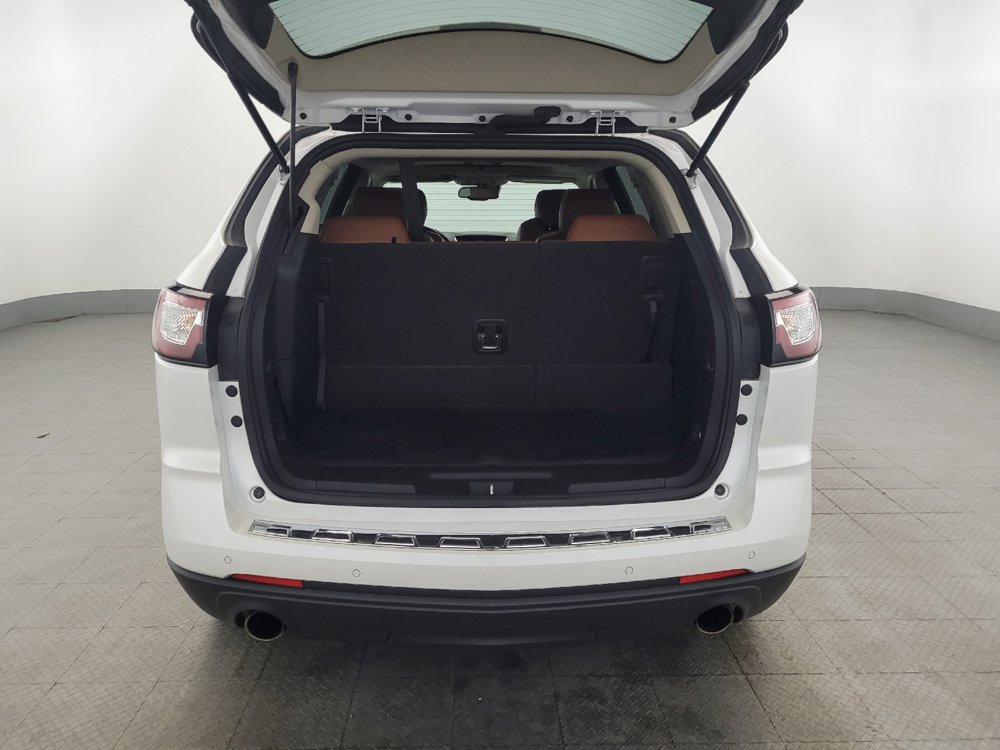 Used 2017 Chevrolet Traverse Premier FWD image 29