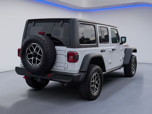 Used 2024 Jeep Wrangler Unlimited Rubicon image 9